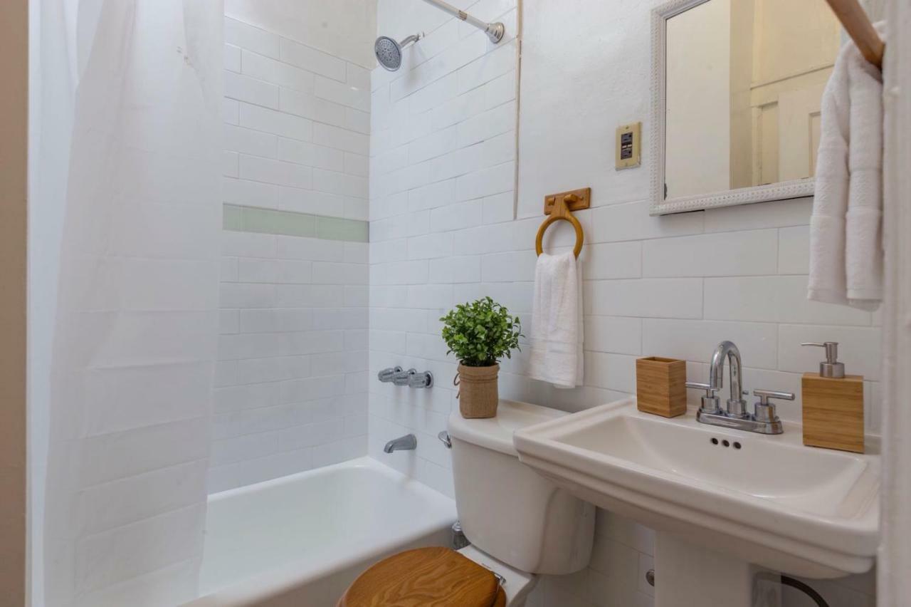 Lavish 3 Bedroom Apt In Williamsburg!! New York Exterior photo